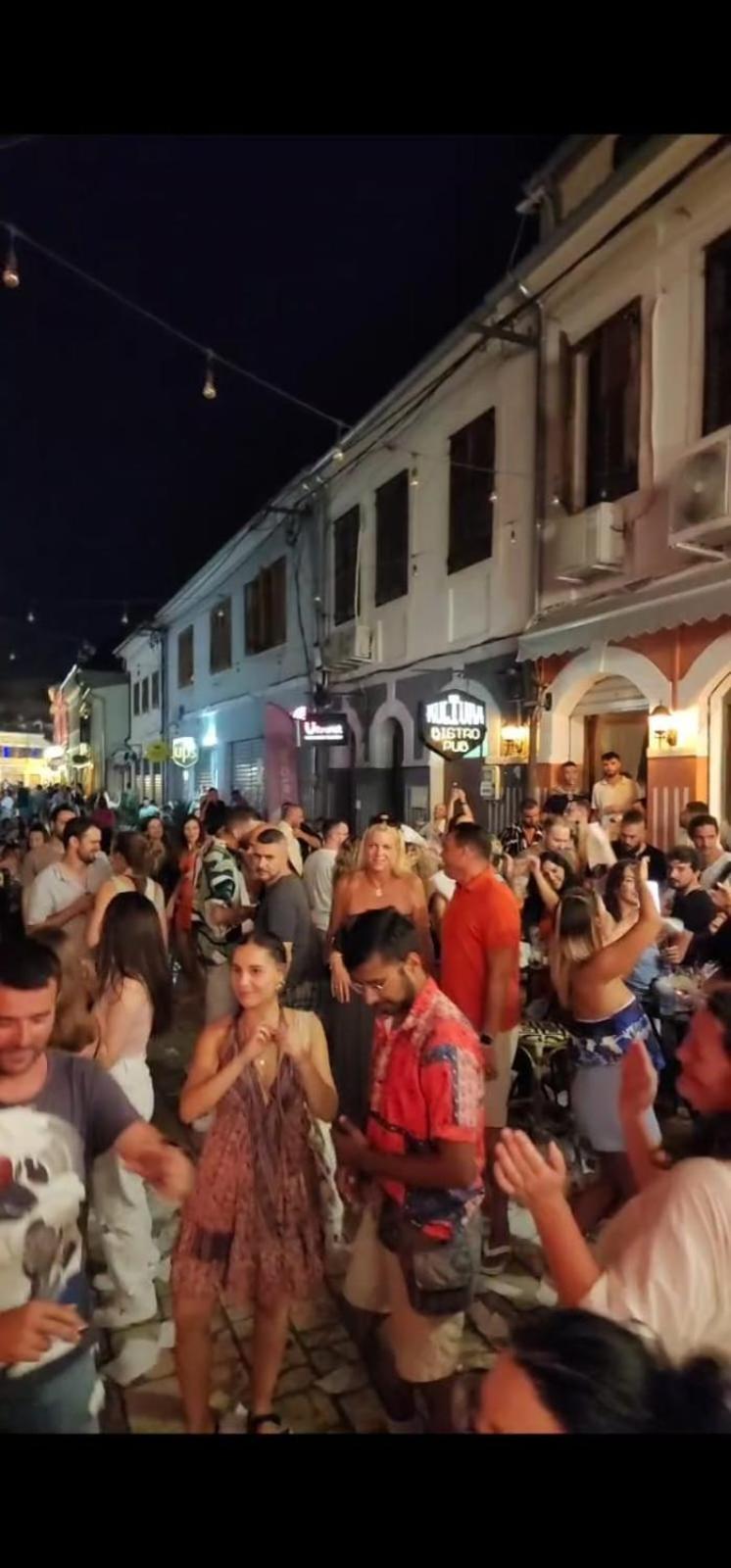 Kultura Hostel Shkoder Exterior photo